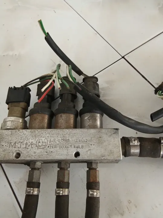 Rampe d'injection GPL MTM OEM 67R-010185 image 5