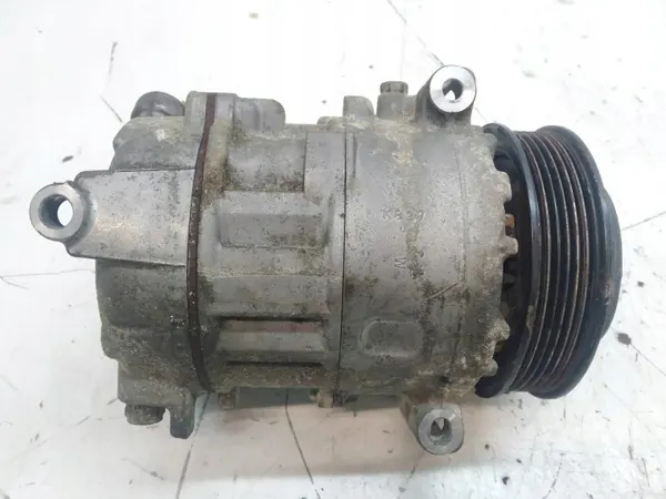 Compressor A/C usado OEM MC447160-6731 3.2 Pentastar image 3
