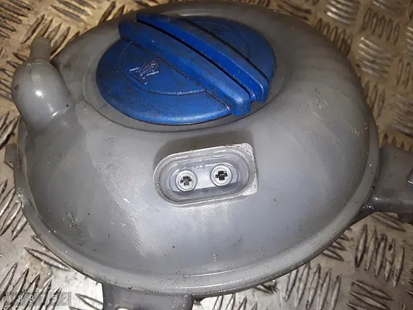 Tanque de expansão de refrigerante VW GOLF VII image 2