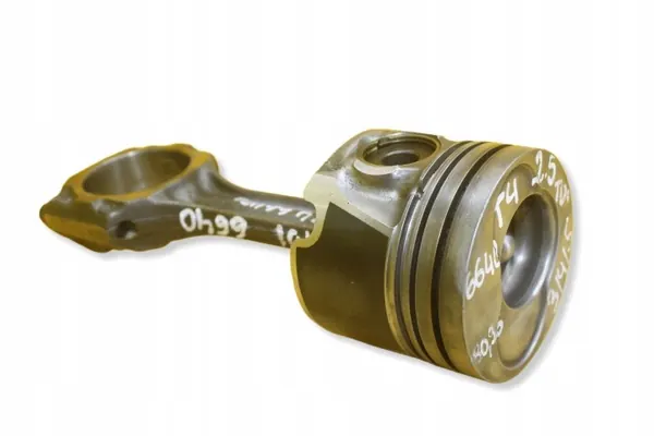 Piston et Bielle d'Occasion pour VW Transporter T4 2.5 TDI image 2