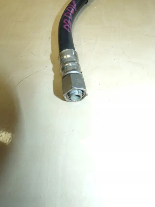 VW T5 2.5 TDI Kraftstoffleitung 070127511B image 3