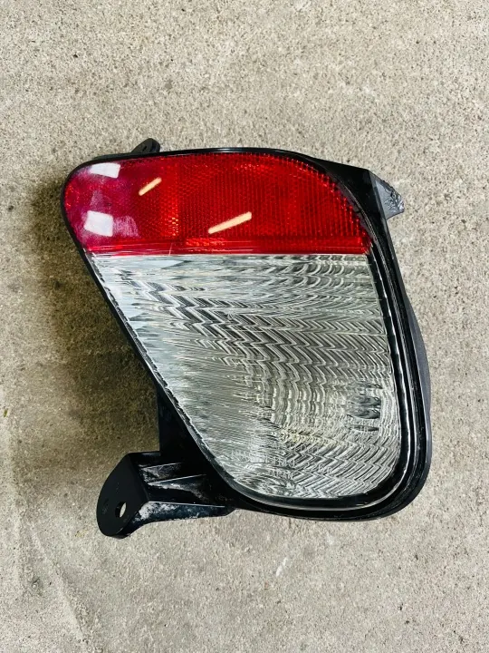 Lanterna traseira direita Mitsubishi Eclipse Cross OEM 1149-226 image 2