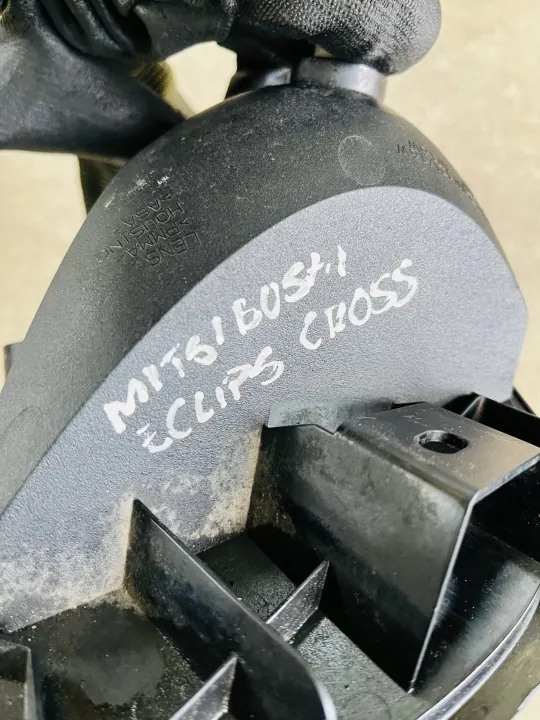 Lanterna traseira direita Mitsubishi Eclipse Cross OEM 1149-226 image 4