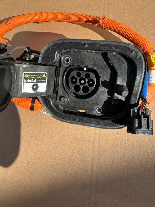 Trappe à carburant OEM 81595-CR200 pour Kia Ceed III M-HEV image 3