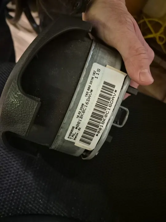 Ohjauspyörä + Airbag Nahka VW Golf V 05- OEM image 3