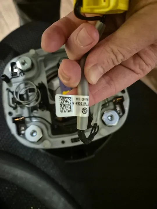 Ohjauspyörä + Airbag Nahka VW Golf V 05- OEM image 4