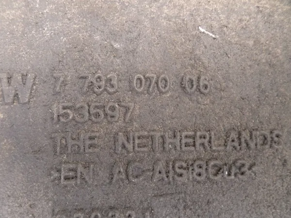 BMW 3.0d M57N2 XDRIVE Oljepanna OEM 7793070 image 2