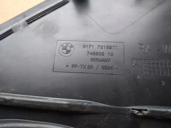 Pare-soleil BMW OE OEM 7203124 - État utilisé image 7