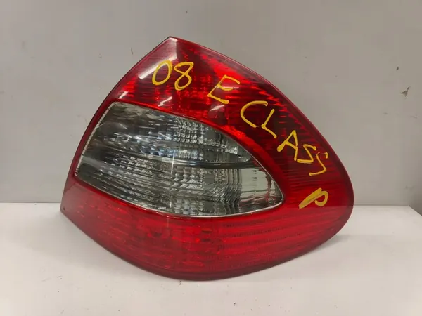 MERCEDES CLK W209 RECHTER ACHTERLICHT OEM TBS26327 image 2