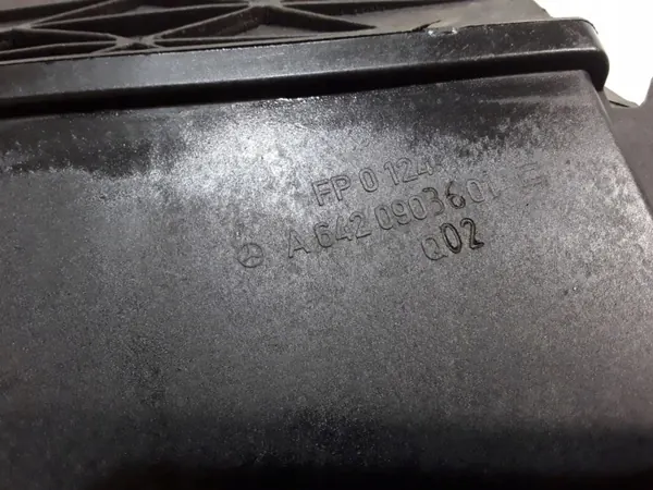 Mercedes-Benz Luftfilter OEM A6420903601 - Gebraucht image 4