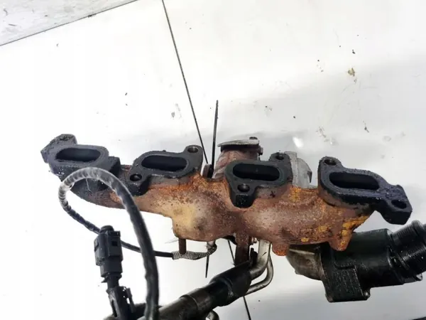 Avgasgrenrör OEM 2084885 VW Golf 2011 1.6L image 3