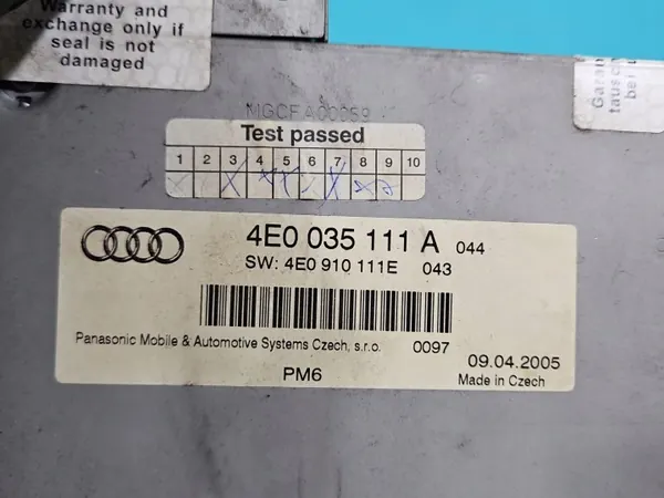 Audi A8 D3 CD-byttare OEM 4E0035111A - Begagnad image 4