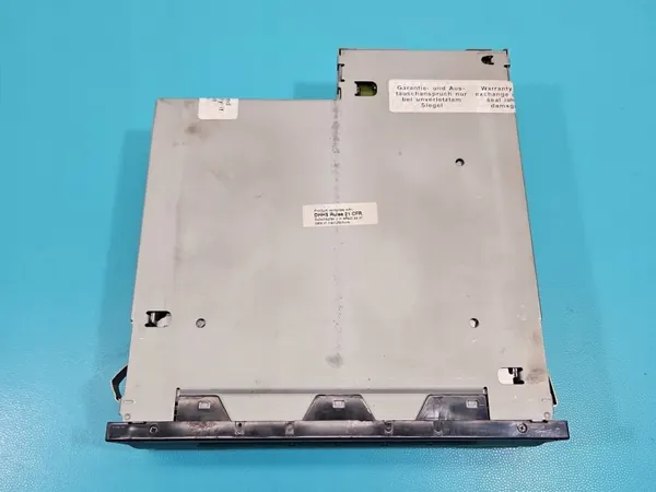 Audi A8 D3 CD-byttare OEM 4E0035111A - Begagnad image 9