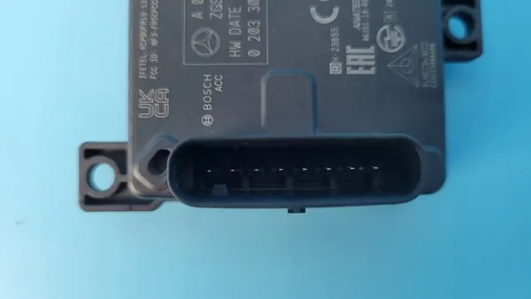 Mercedes Distronic Radarsensor OEM A0009051019 image 8