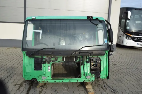 DAF CF Dagcabine Frame met Linkerdeur - OEM image 6