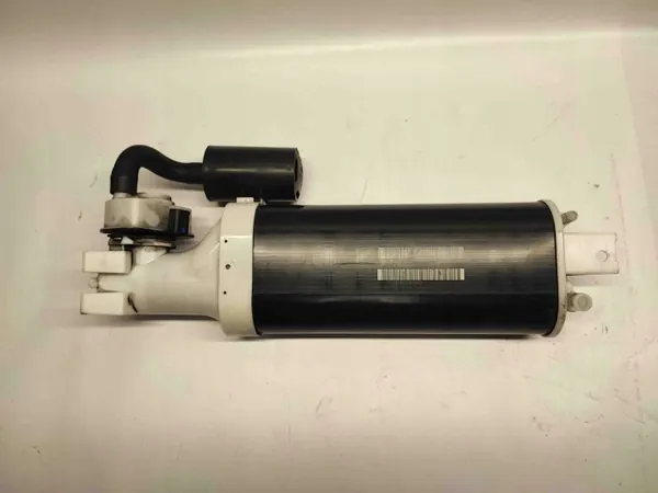 Dodge Challenger Kraftstoffdampffilter OEM P68231653AC image 9