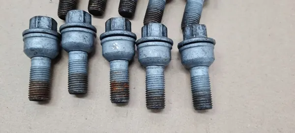 SQ8 4M Q8 Boulons de roue 20 pcs 8R0601295 Audi VW image 3