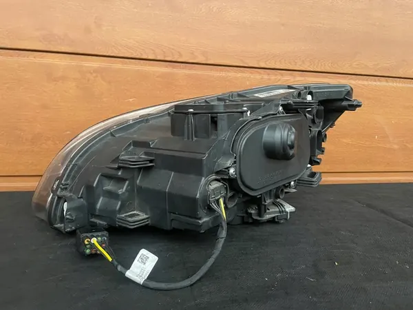 VOLVO S60 V60 Oikea Etuvalaisin 31420254 image 3