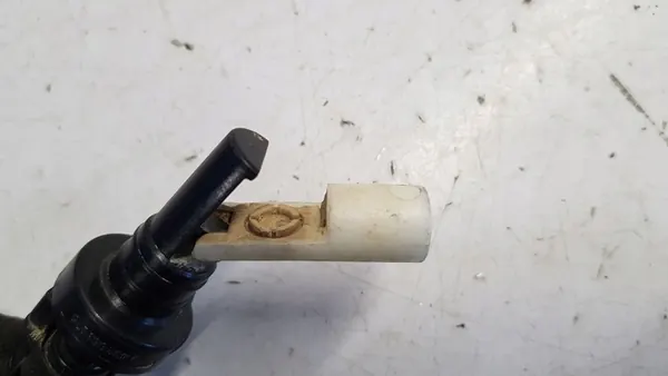 Capteur de niveau de liquide Opel Zafira C 13195945 image 5