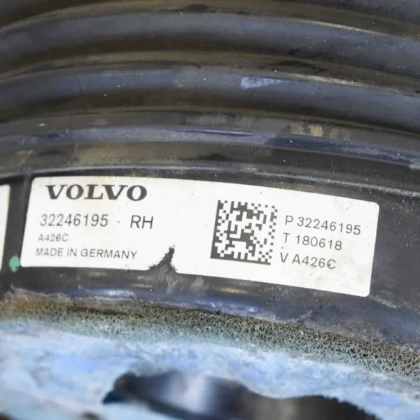 Bolsa suspensão traseira direita OEM T180618 Volvo XC90 II image 6