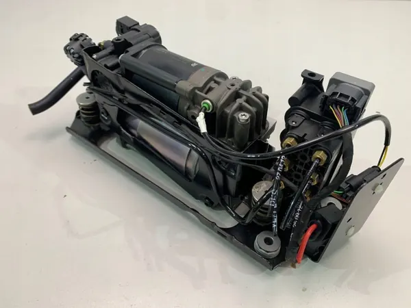 Compresseur de suspension Rolls Royce Wraith OEM 6850319 image 4