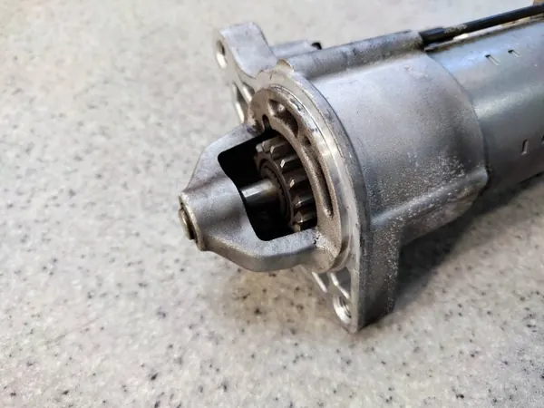 Motor de Arranque Mercedes C W205 1.6 CDI Manual A6549061500 image 3