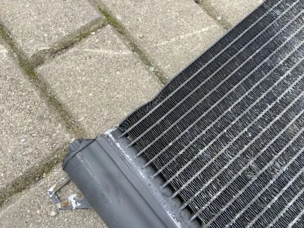 Audi Q7 Airco Radiator OEM 4L0260401 image 4