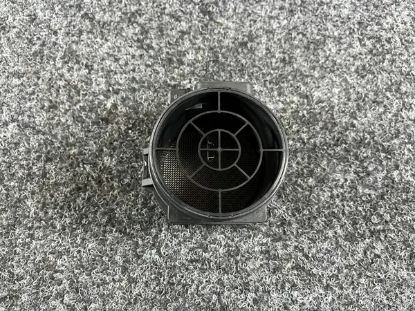 Luftmassenmesser Volvo V40 S40 2.0T image 3