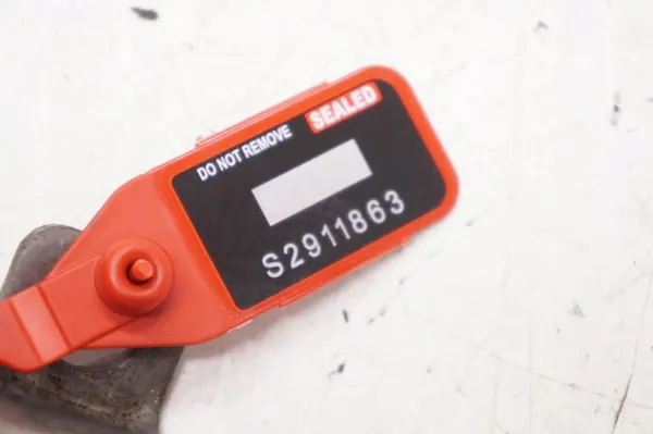 Volvo S60 III Support Échappement Droit Arrière OEM 31478511 image 4