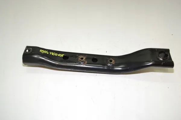 Mercedes Sprinter W906 Etutukipalkki OEM A9063300105 image 2