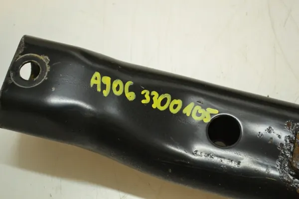 Mercedes Sprinter W906 Etutukipalkki OEM A9063300105 image 5
