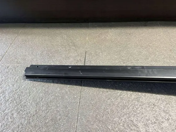 Bovenste schuifdeurrail Rechts OEM 3804685 image 4