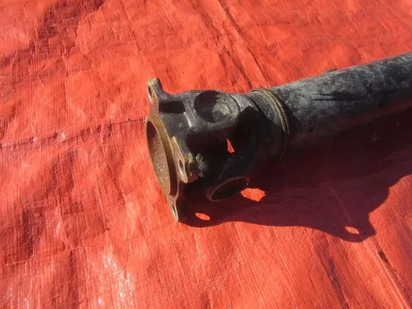 VOLKSWAGEN AMAROK 2.0D 2011 Arbre de Transmission AS- image 2