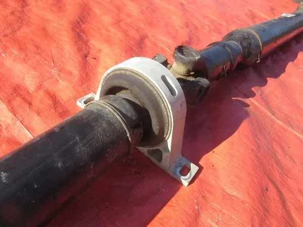 VOLKSWAGEN AMAROK 2.0D 2011 Arbre de Transmission AS- image 3