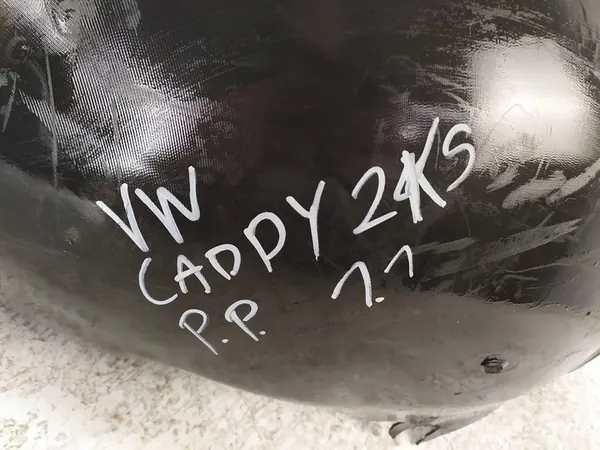 Front Right Wheel Arch VW Caddy 2K5805912E image 3