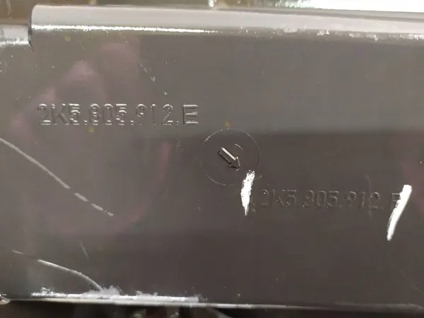 Front Right Wheel Arch VW Caddy 2K5805912E image 4