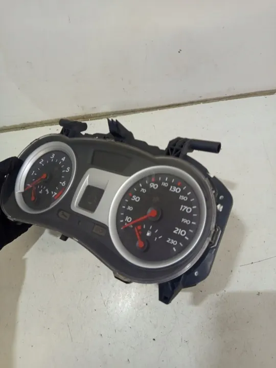 Cuentahoras OEM 8200305019F para Renault Clio III 1.6 image 3