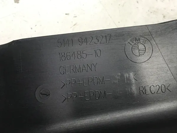BMW X1 U11 2023 dörrfönsterram vänster fram OEM image 7