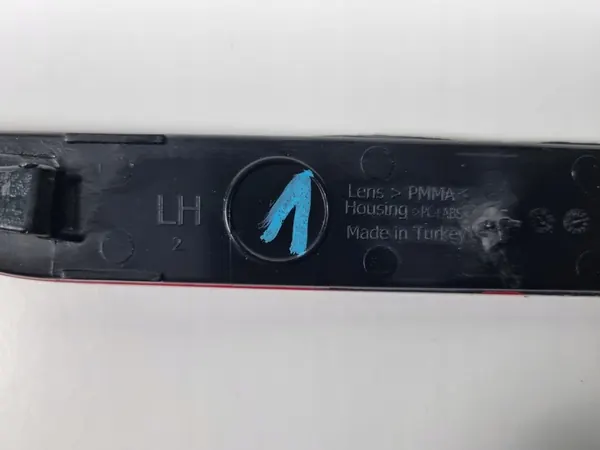 Vasemman takapuskureflektorin Tesla Y image 5