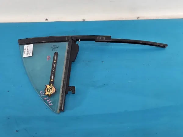 Bakre höger sidoruta OEM IMPRK1528733 Mercedes CLA image 2