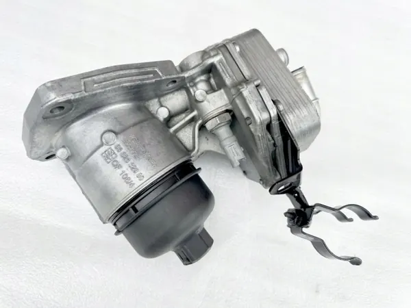 Base de boîtier filtre à huile Jaguar XF 2.2 OEM 9682632980 image 3