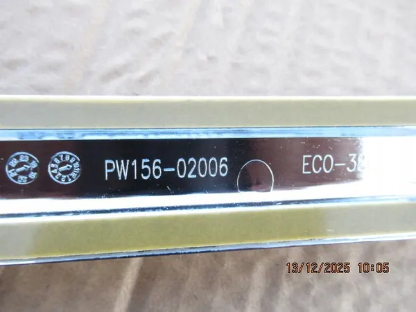 Ensemble de garniture de porte chromée Corolla E21 TS Sedan Toyota OE image 2