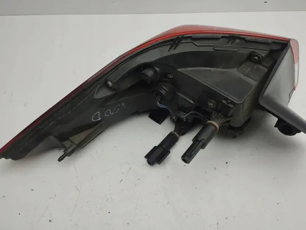 Opel Insignia B 2018 Luz trasera derecha OEM 39125832 image 10