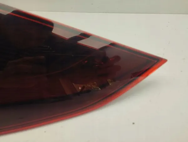 Opel Insignia B 2018 Luz trasera derecha OEM 39125832 image 4