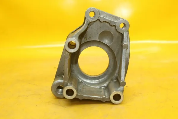 Suporte da Bomba de Direção Audi A6 C6 4.2 B image 6