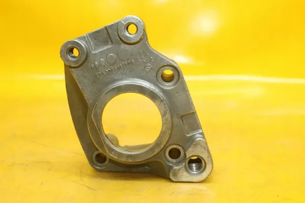 Suporte da Bomba de Direção Audi A6 C6 4.2 B image 7