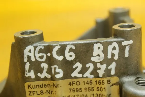 Suporte da Bomba de Direção Audi A6 C6 4.2 B image 8