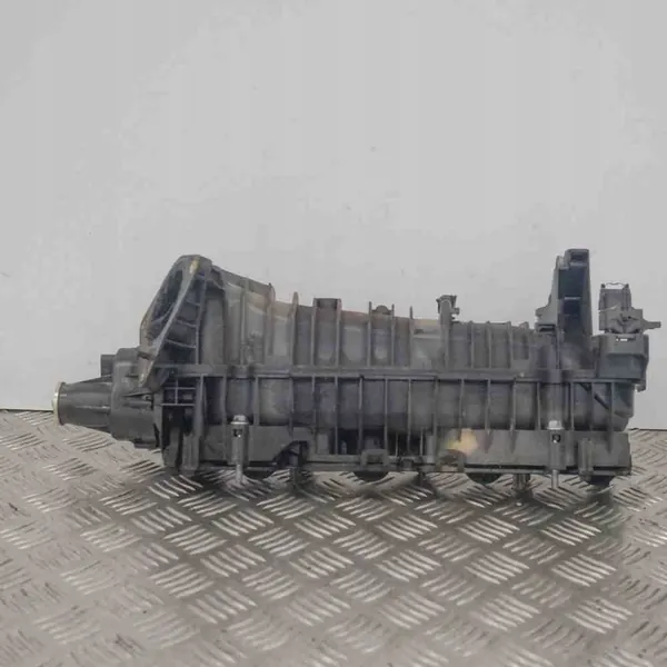 Intake Manifold BMW X1 (E84) 2.0L OEM 7807991 image 2