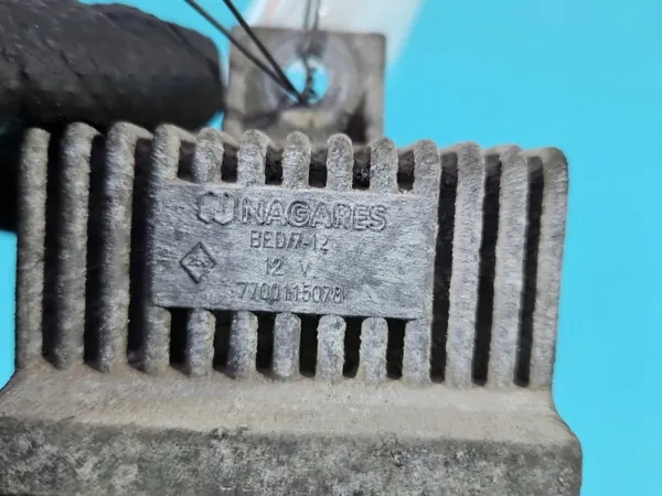 Glühkerzenrelais OEM 7700115078 für Opel Movano II image 3