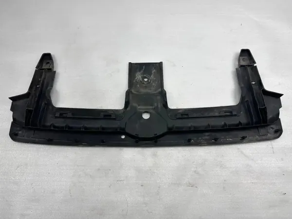 Pièce châssis OEM 4M0807081 Audi Q7 2016 image 2